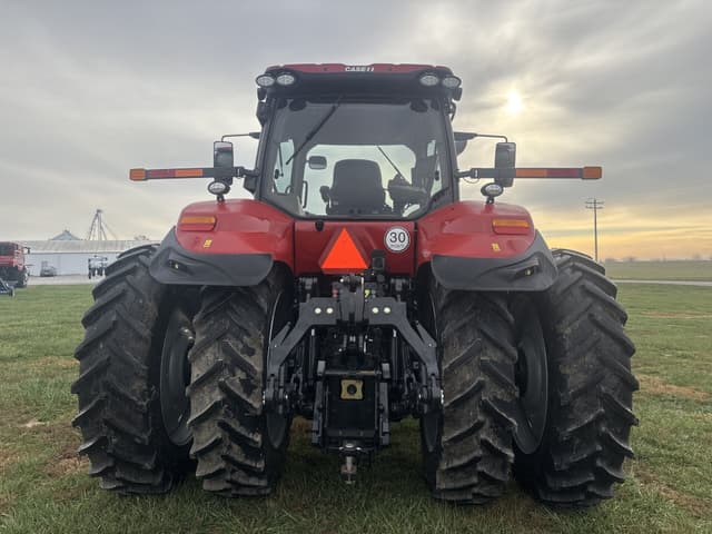 Image of Case IH Magnum 240 equipment image 3