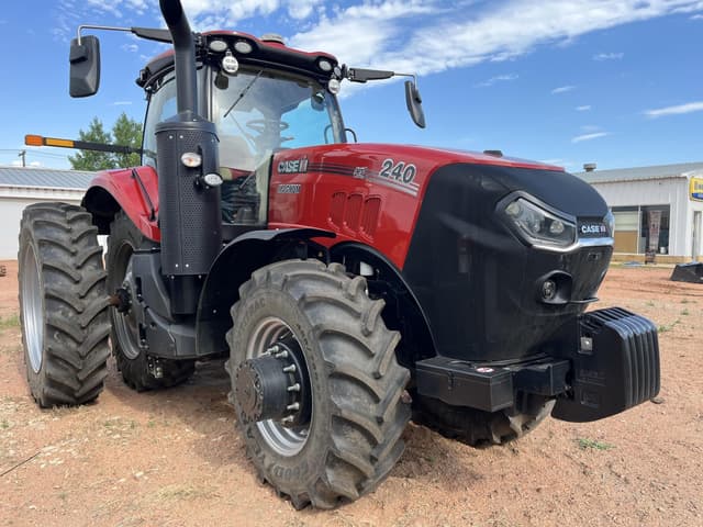 Image of Case IH Magnum 240 equipment image 1