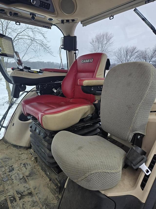 Image of Case IH Magnum 250 equipment image 4