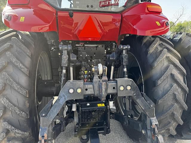 Image of Case IH Magnum 250 equipment image 2