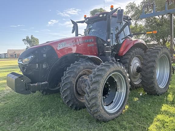 Image of Case IH Magnum 250 Primary image