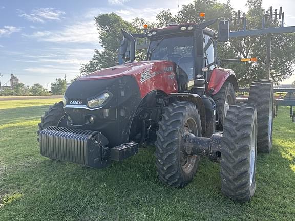 Image of Case IH Magnum 250 equipment image 4