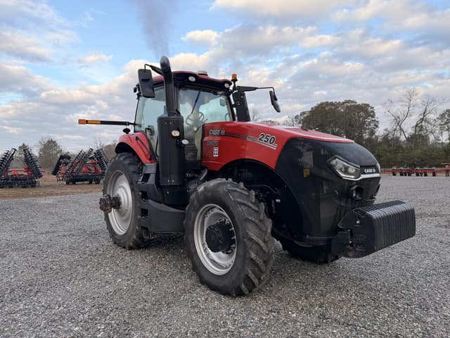 Image of Case IH Magnum 250 equipment image 4