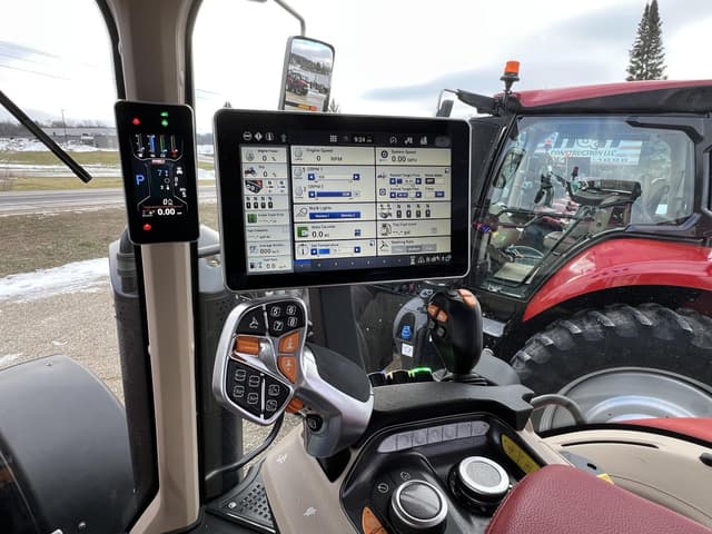 Image of Case IH Magnum 250 equipment image 4