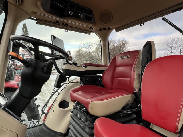 Image of Case IH Magnum 250 equipment image 3