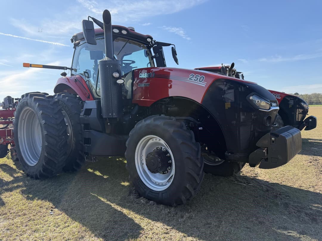 Image of Case IH Magnum 250 Image 1