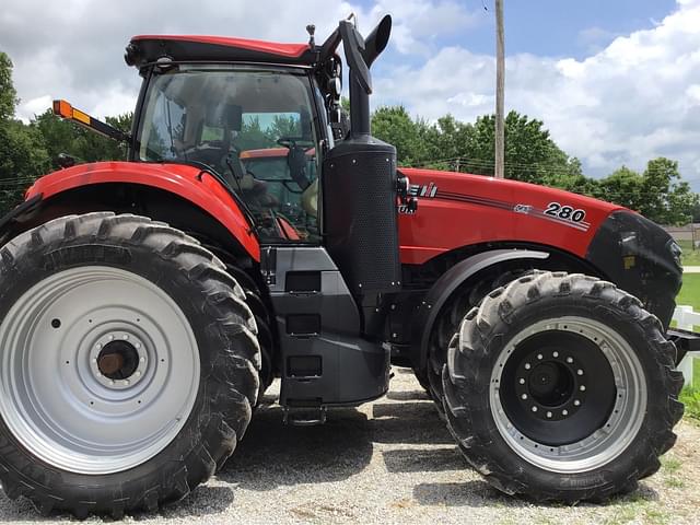 Image of Case IH Magnum 280 equipment image 1