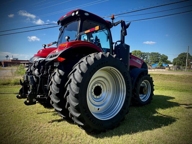 Image of Case IH Magnum 280 equipment image 4
