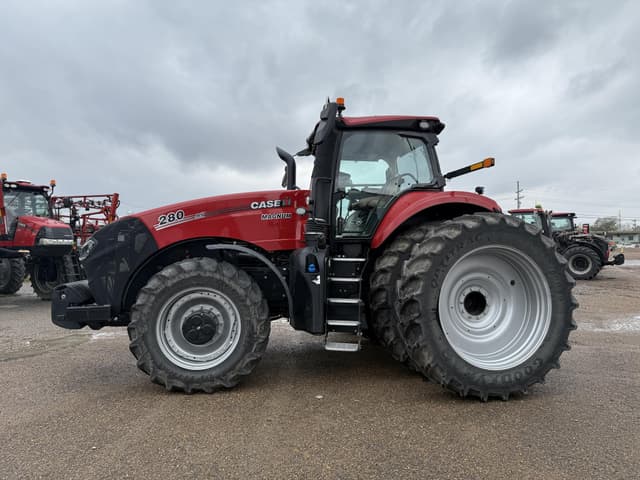 Image of Case IH Magnum 280 equipment image 1