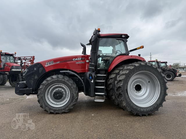 Image of Case IH Magnum 280 equipment image 1