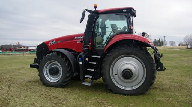 Image of Case IH Magnum 280 equipment image 1