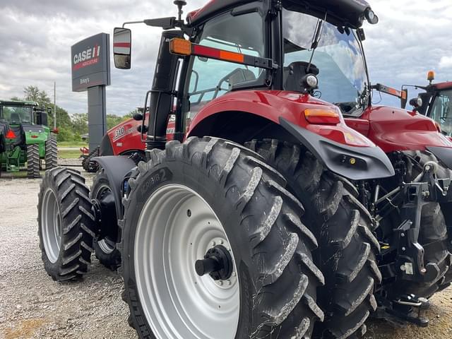 Image of Case IH Magnum 310 equipment image 3