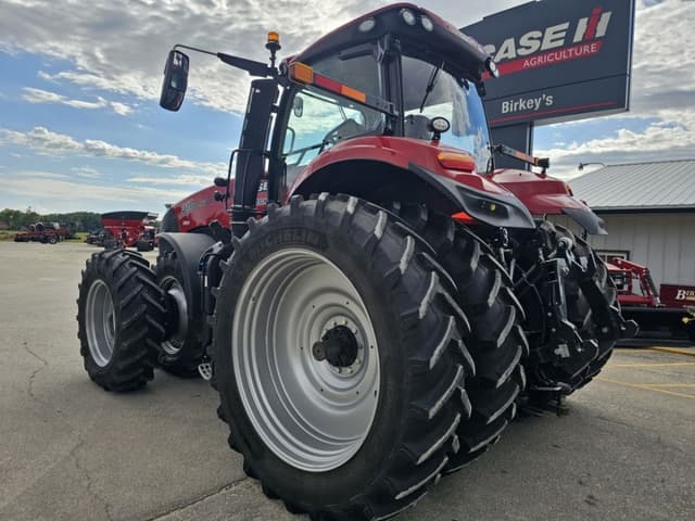 Image of Case IH Magnum 310 equipment image 4