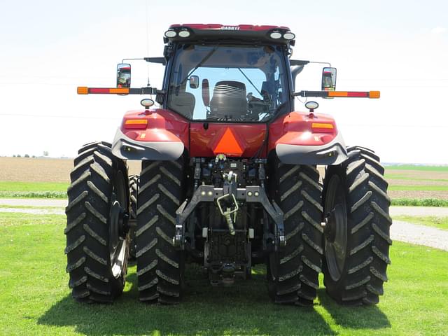 Image of Case IH Magnum 310 equipment image 4