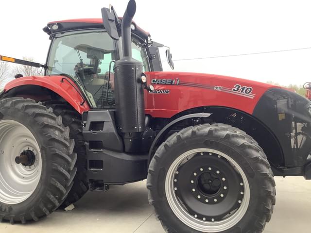 Image of Case IH Magnum 310 equipment image 1