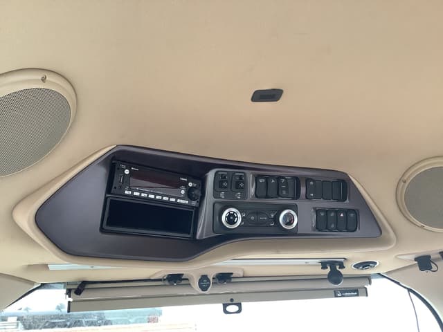 Image of Case IH Magnum 310 equipment image 1