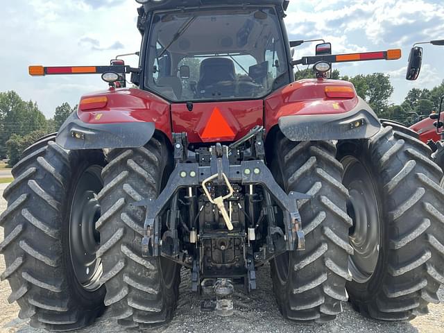 Image of Case IH Magnum 310 equipment image 4