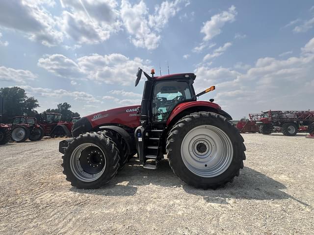 Image of Case IH Magnum 310 equipment image 2