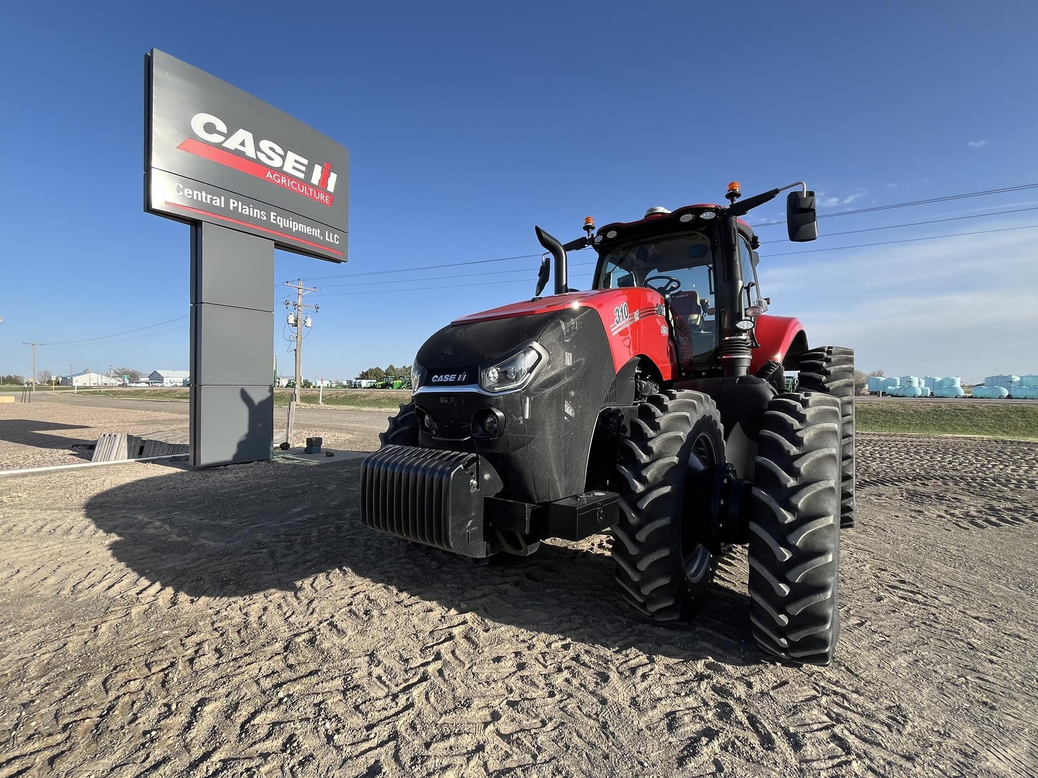 2023 Case IH Magnum 310 Image