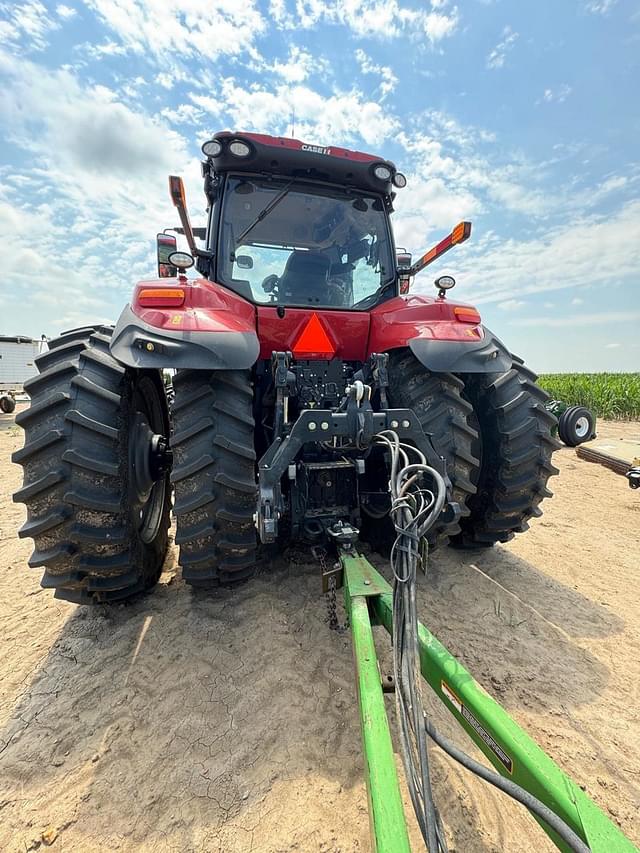 Image of Case IH Magnum 310 equipment image 3