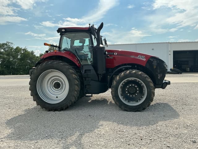 Image of Case IH Magnum 310 equipment image 1