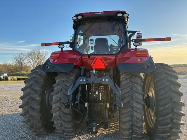 Image of Case IH Magnum 310 equipment image 4