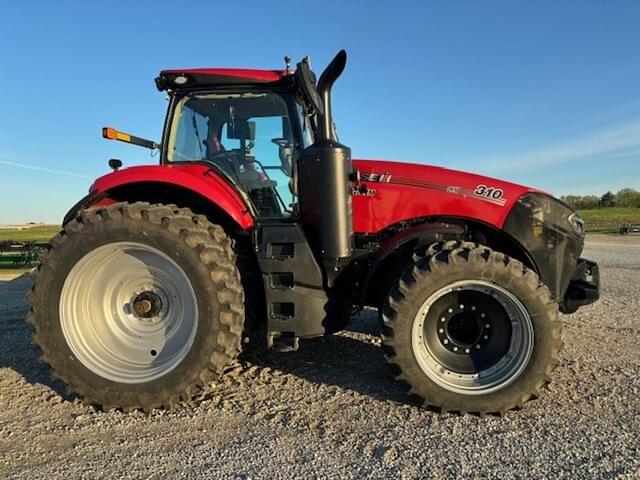 Image of Case IH Magnum 310 equipment image 1