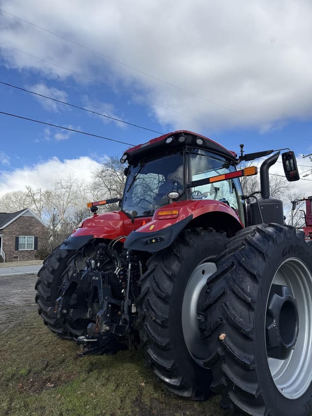 Image of Case IH Magnum 310 equipment image 4