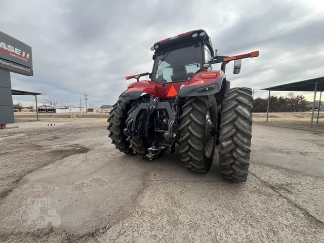 Image of Case IH Magnum 340 equipment image 4