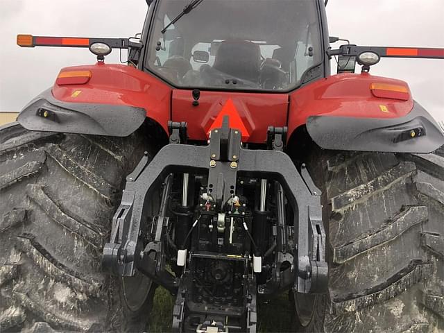 Image of Case IH Magnum 340 equipment image 3