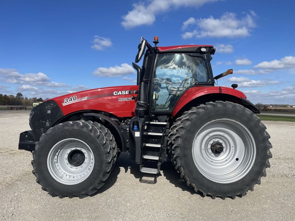 2023 Case IH Magnum 340 Equipment Image0