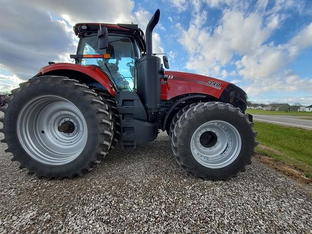 Image of Case IH Magnum 340 equipment image 4