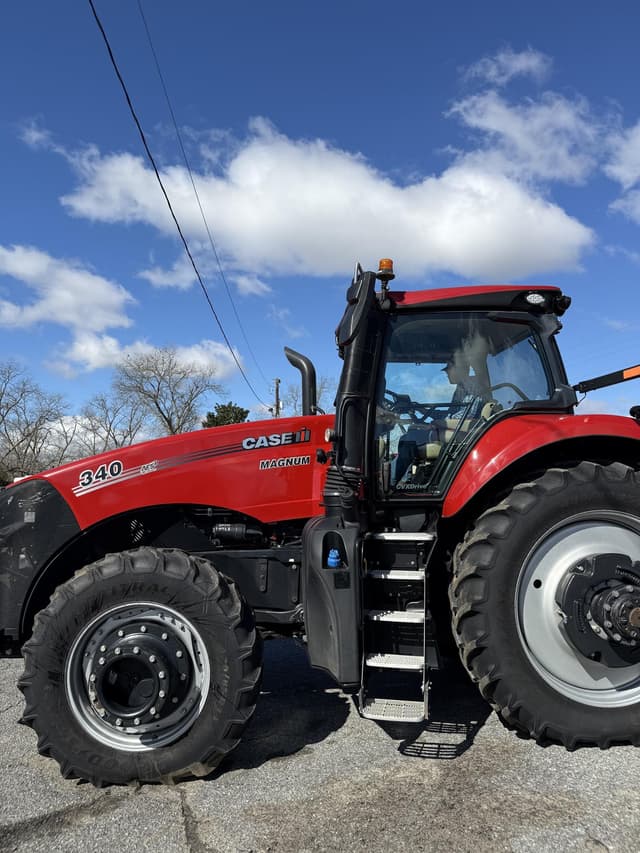 Image of Case IH Magnum 340 equipment image 1