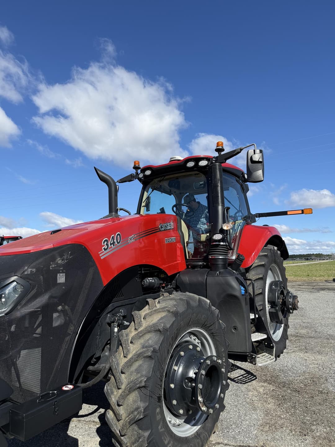Image of Case IH Magnum 340 Primary image