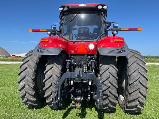 Image of Case IH Magnum 340 equipment image 3