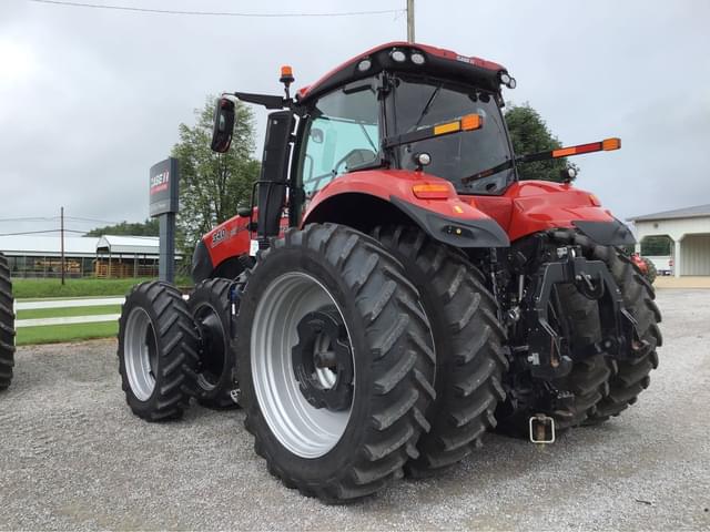 Image of Case IH Magnum 340 equipment image 4