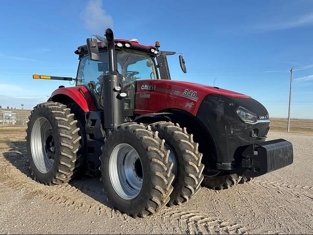 Image of Case IH Magnum 340 equipment image 1