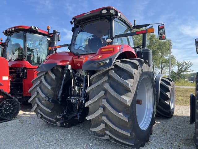 Image of Case IH Magnum 340 equipment image 2