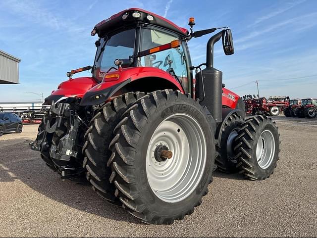 Image of Case IH Magnum 340 equipment image 2