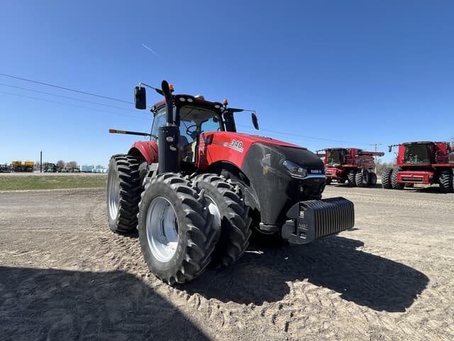 Image of Case IH Magnum 340 equipment image 3