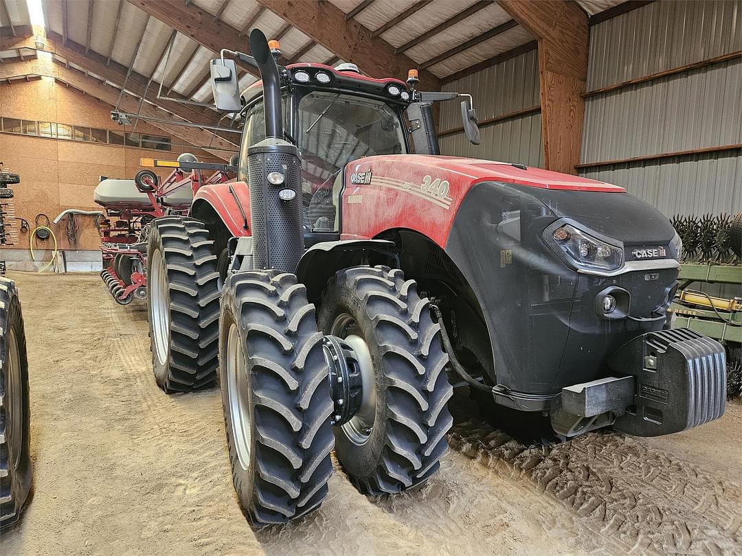 Image of Case IH Magnum 340 Image 1