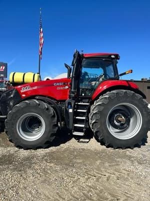 2023 Case IH Magnum 340 Image