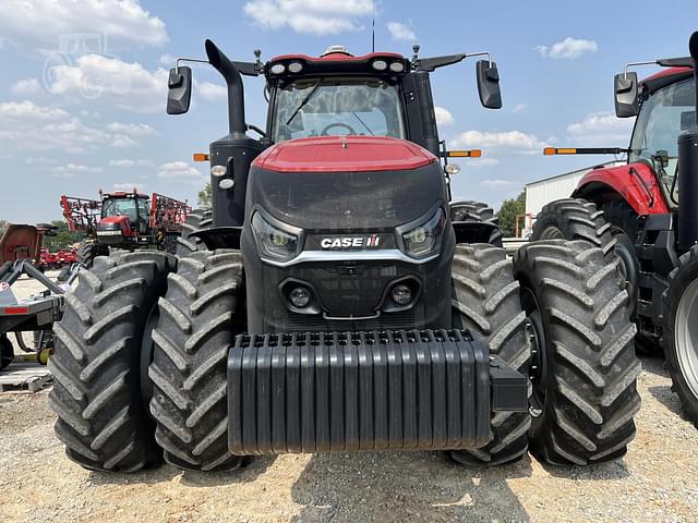 Image of Case IH Magnum 340 equipment image 3