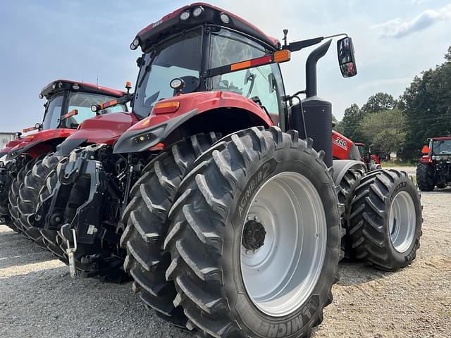 Image of Case IH Magnum 340 equipment image 4