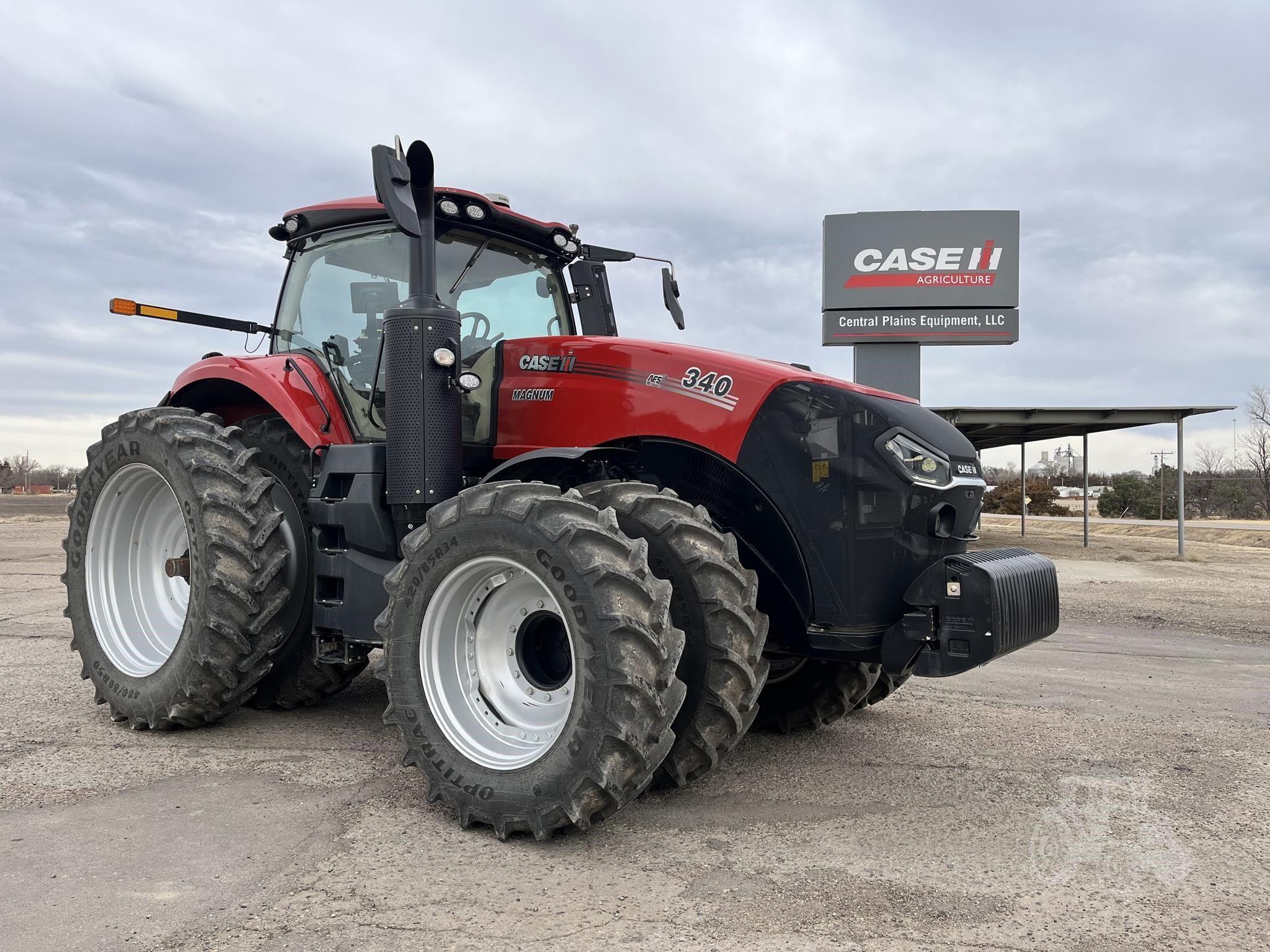 2023 Case IH Magnum 340 Equipment Image0