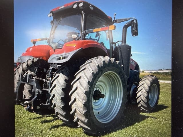 Image of Case IH Magnum 340 equipment image 3