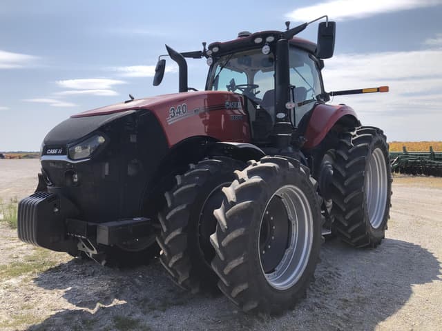 Image of Case IH Magnum 340 equipment image 3