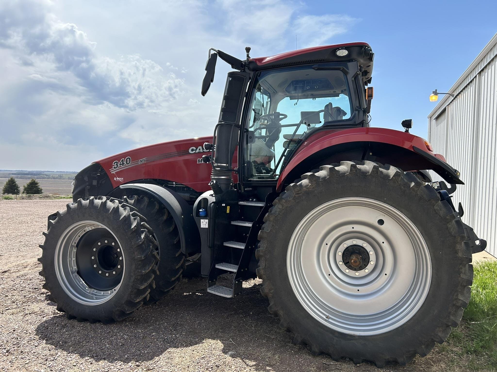 2023 Case IH Magnum 340 Equipment Image0