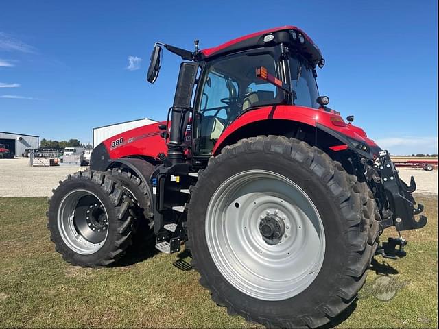 Image of Case IH Magnum 380 equipment image 4