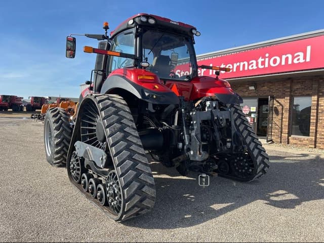 Image of Case IH Magnum 380 RowTrac equipment image 4